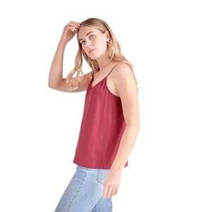 Green envelope size small rust colored camo excellent condition